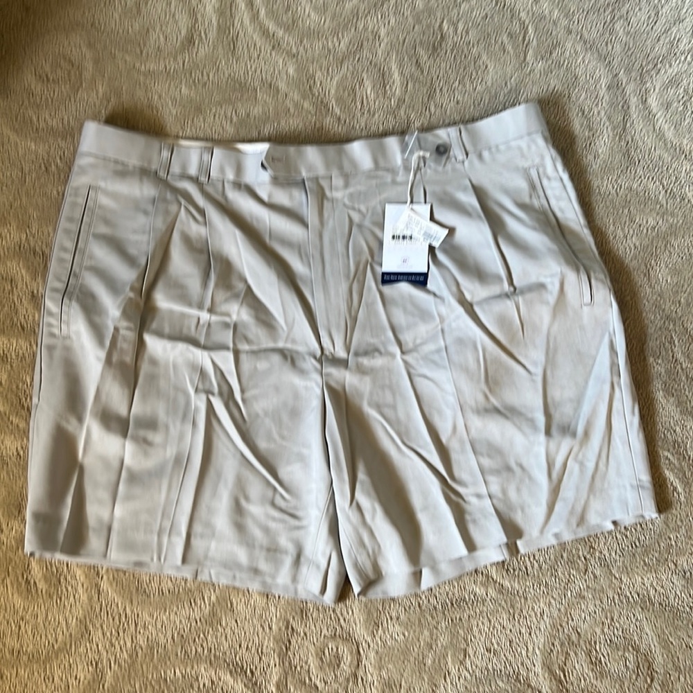 Brand new Mens button short from cutter buck  size 50 in tan with tags